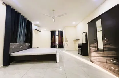 Apartment - Studio - 1 Bathroom for rent in Zinj - Manama - Capital Governorate