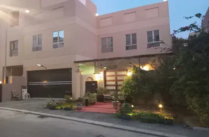 فيلا - 6 غرف نوم - 6 حمامات للبيع في الجنبية - المحافظة الشمالية
