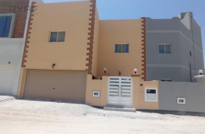 Villa - 3 Bedrooms - 4 Bathrooms for sale in Diraz - Northern Governorate