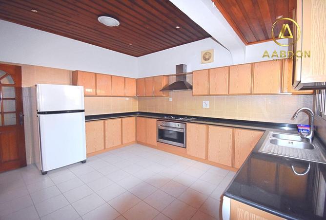 979903 - Property Image 3