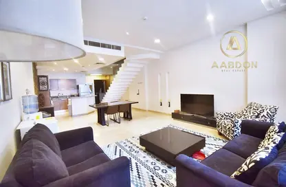 Duplex - 2 Bedrooms - 3 Bathrooms for rent in Al Juffair - Capital Governorate