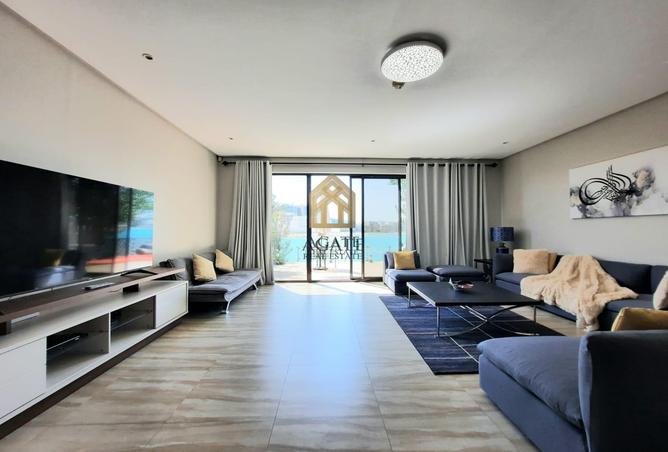 979791 - Property Image 2