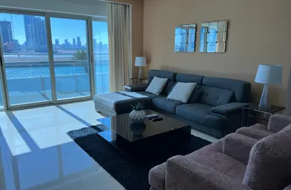 Apartment - 3 Bedrooms - 5 Bathrooms for rent in Reef Island - Capital Governorate