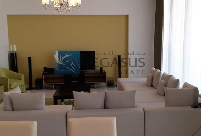 985488 - Property Image 2