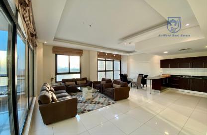 Apartment - 2 Bedrooms - 3 Bathrooms for rent in Al Juffair - Capital Governorate
