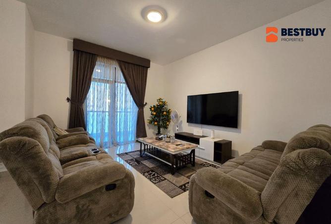 977163 - Property Image 2