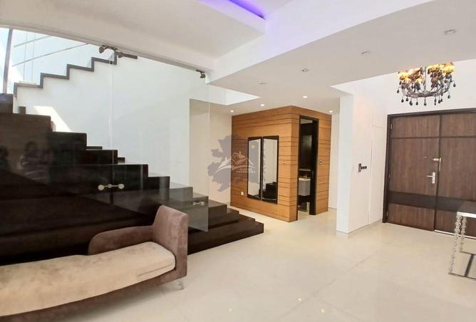 960219 - Property Image 2