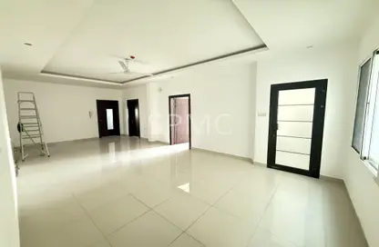 Apartment - 2 Bedrooms - 2 Bathrooms for rent in Jid Ali - Central Governorate