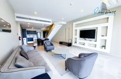 Duplex - 2 Bedrooms - 2 Bathrooms for rent in Al Juffair - Capital Governorate