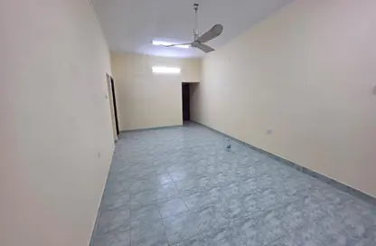 Apartment - 3 Bedrooms - 2 Bathrooms for rent in Zinj - Manama - Capital Governorate