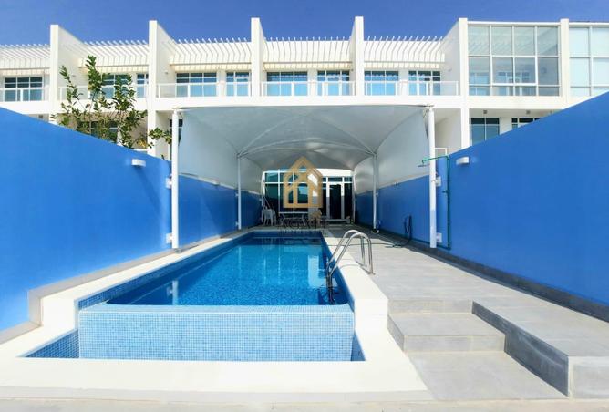 967158 - Property Main Image