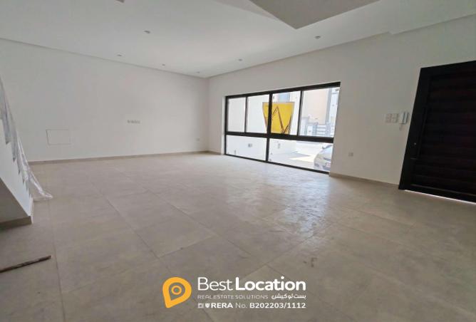 957021 - Property Image 2