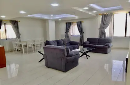Living / Dining Room image for: Apartment - 3 Bedrooms - 3 Bathrooms for rent in Zinj - Manama - Capital Governorate, Image 1