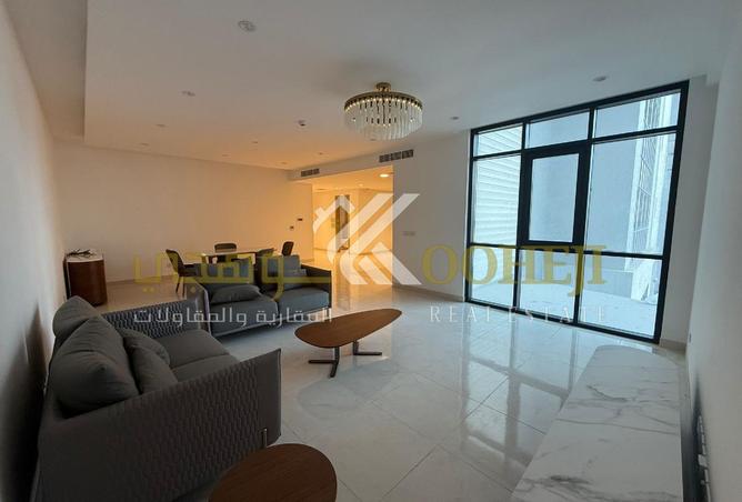 954893 - Property Image 2