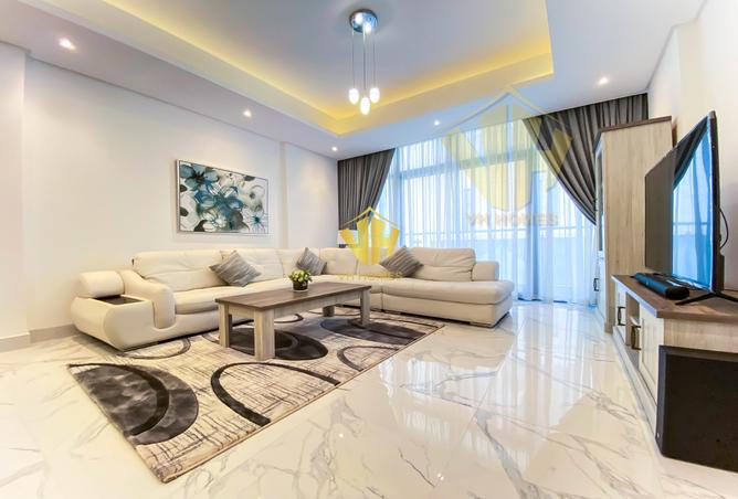 982645 - Property Image 2