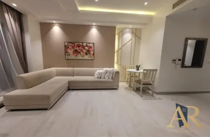 Living / Dining Room image for: Apartment - 1 Bedroom - 1 Bathroom for rent in Sanabis - Manama - Capital Governorate, Image 1