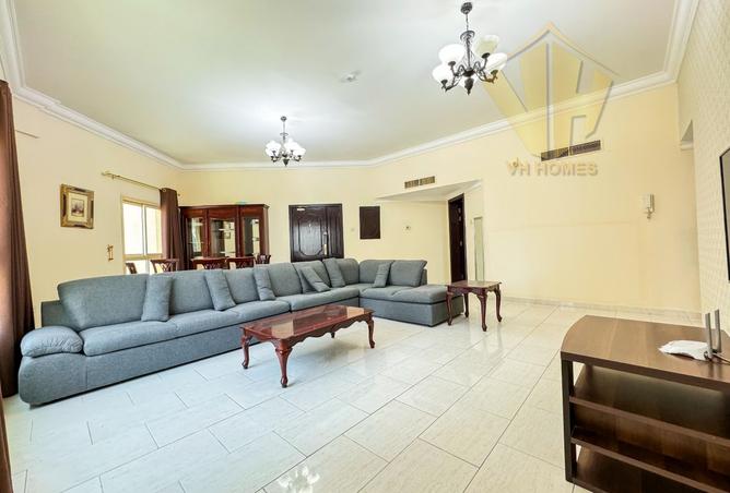 992512 - Property Image 3