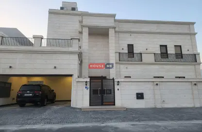 فيلا - 6 غرف نوم - 7 حمامات للبيع في عسكر - المحافظة الجنوبية