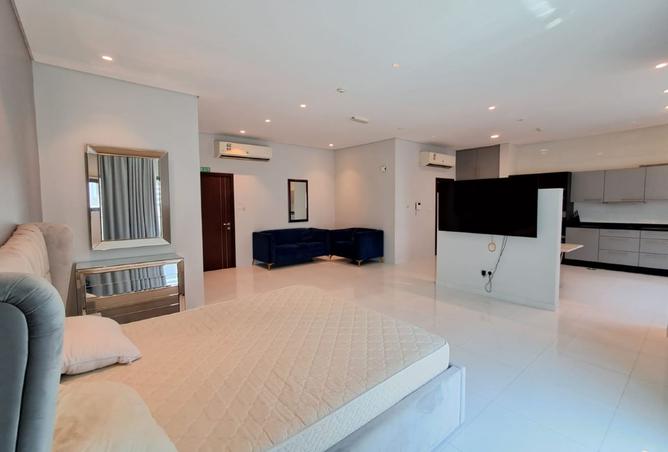 954167 - Property Image 2
