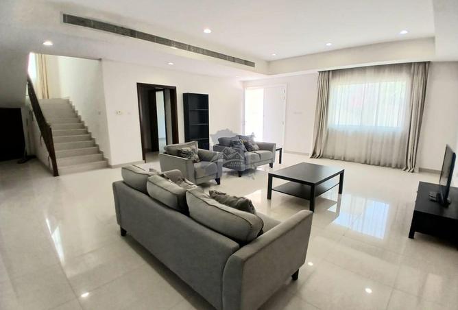 963134 - Property Image 2
