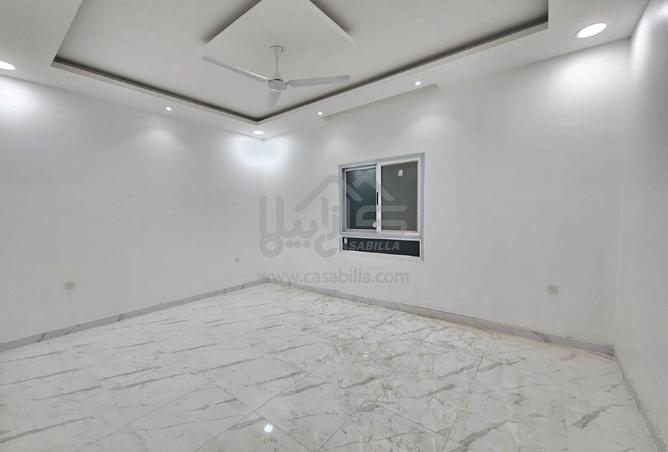 982845 - Property Image 3