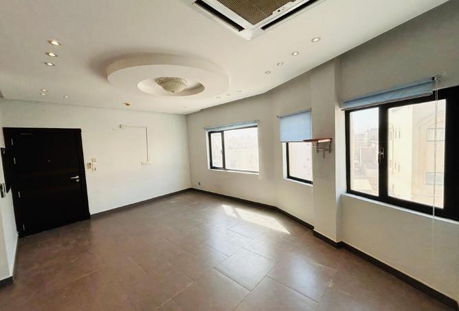 968798 - Property Image 2