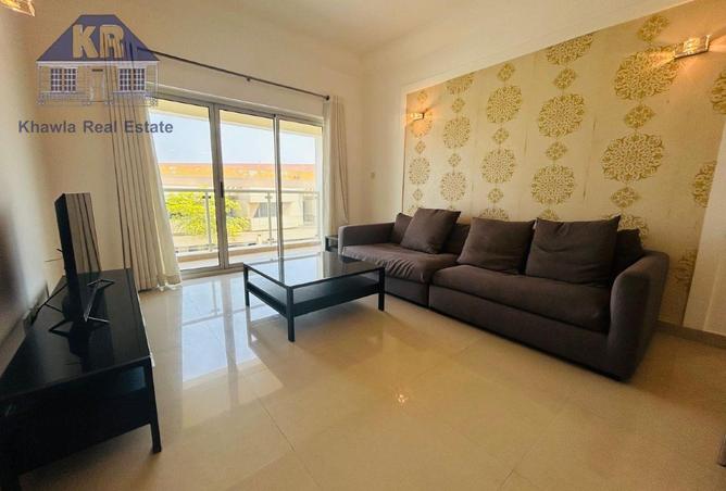 989685 - Property Image 2