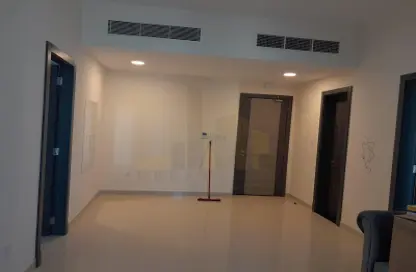 صورة لـ غرفة فارغة شقة - غرفة نوم - 2 حمامات للايجار في البرهامة - المنامة - محافظة العاصمة ، صورة رقم 1