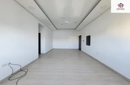 Apartment - 3 Bedrooms - 4 Bathrooms for rent in Hidd - Muharraq Governorate