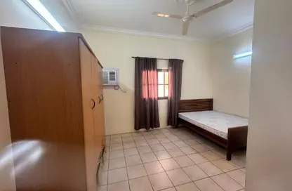 Apartment - 2 Bedrooms - 2 Bathrooms for rent in Gufool - Manama - Capital Governorate