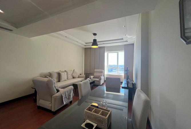 951343 - Property Image 2