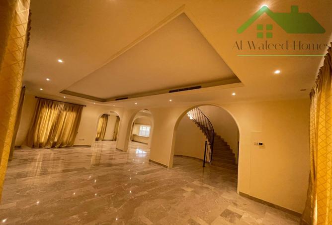 725910 - Property Main Image