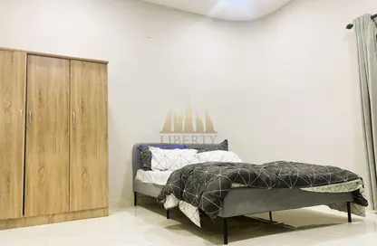 Apartment - Studio - 1 Bathroom for rent in Zinj - Manama - Capital Governorate