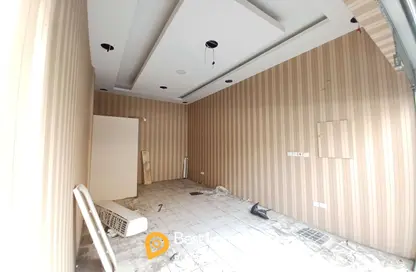 متجر - استوديو - 1 حمام للايجار في سند - المحافظة الوسطى