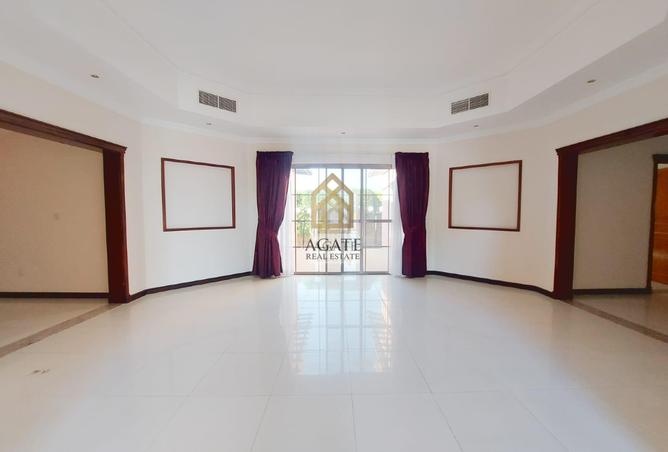 980028 - Property Image 2