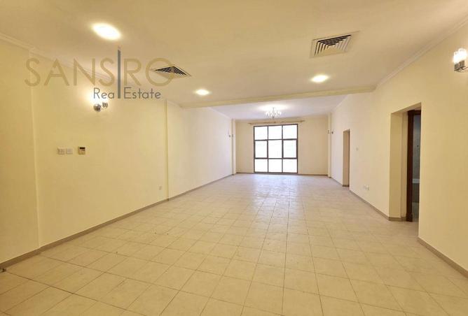 954282 - Property Image 3