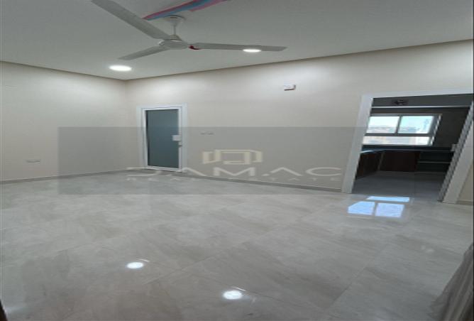 964944 - Property Main Image