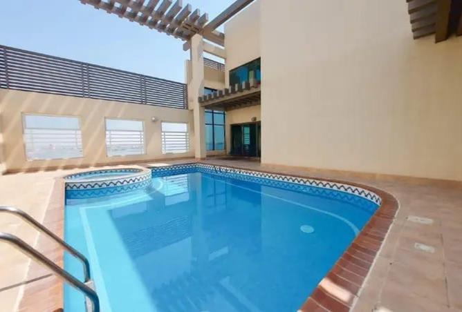 965829 - Property Image 2