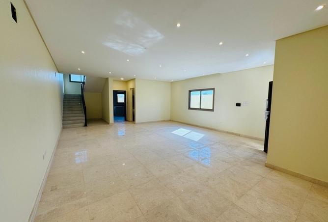 969719 - Property Image 3