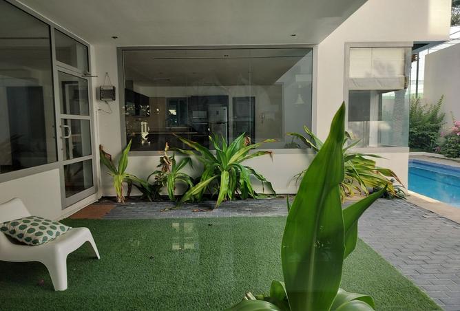 957622 - Property Image 2