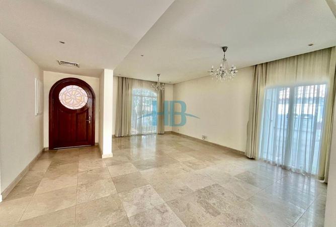 976847 - Property Image 2