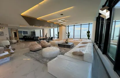 Living Room image for: Penthouse - 4 Bedrooms - 4 Bathrooms for sale in Seef - Capital Governorate, Image 1