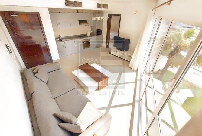 963352 - Property Image 2