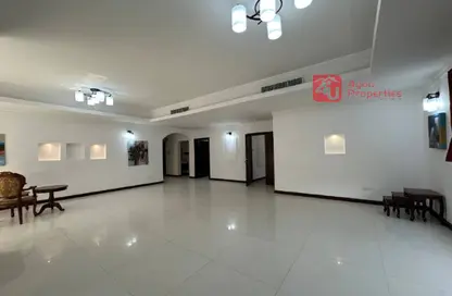 فيلا - 4 غرف نوم - 4 حمامات للايجار في سار - المحافظة الشمالية