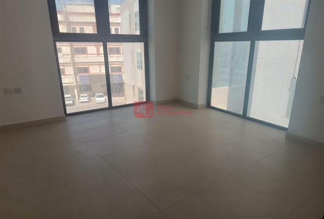 Office Space - Studio - 1 Bathroom for rent in Tubli - Central Governorate
