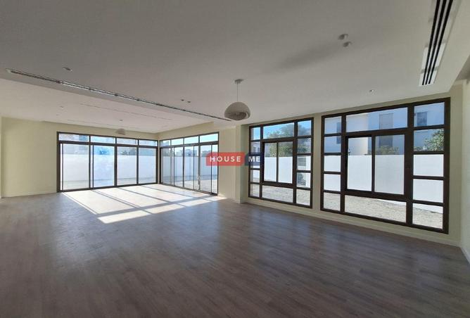 968075 - Property Image 2