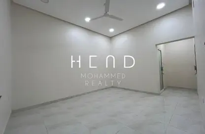 شقة - 3 غرف نوم - 2 حمامات للايجار في توبلي - المحافظة الوسطى