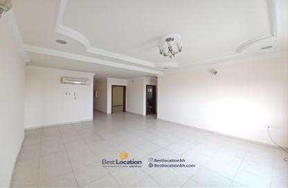 Apartment - 3 Bedrooms - 2 Bathrooms for rent in West Riffa - Riffa - Southern Governorate