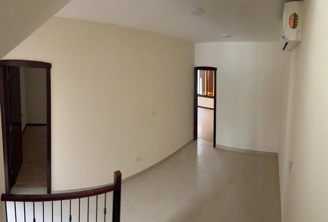 978100 - Property Image 3