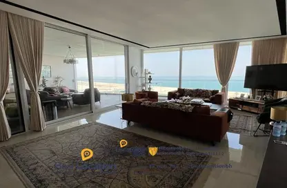 Apartment - 2 Bedrooms - 3 Bathrooms for sale in Seef - Capital Governorate